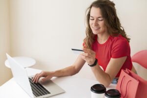 Mulher Bonita Pronta Para Comprar Line - PAVON | Contabilidade em São Paulo