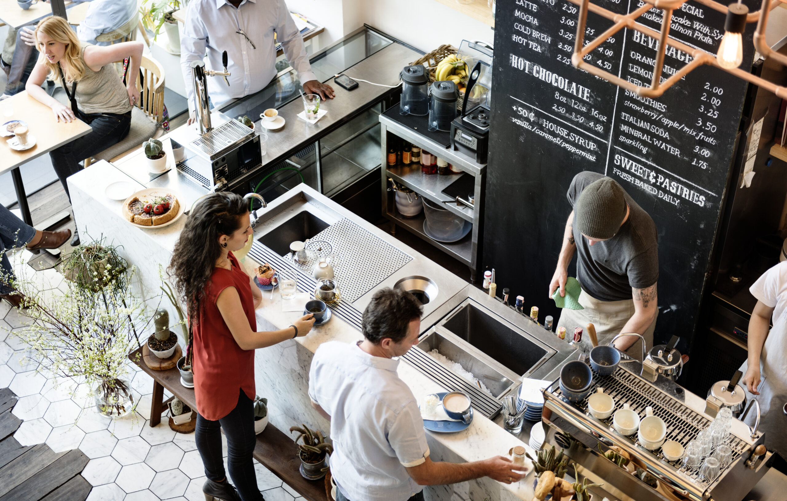 People At The Coffee Shop - PAVON | Contabilidade em São Paulo