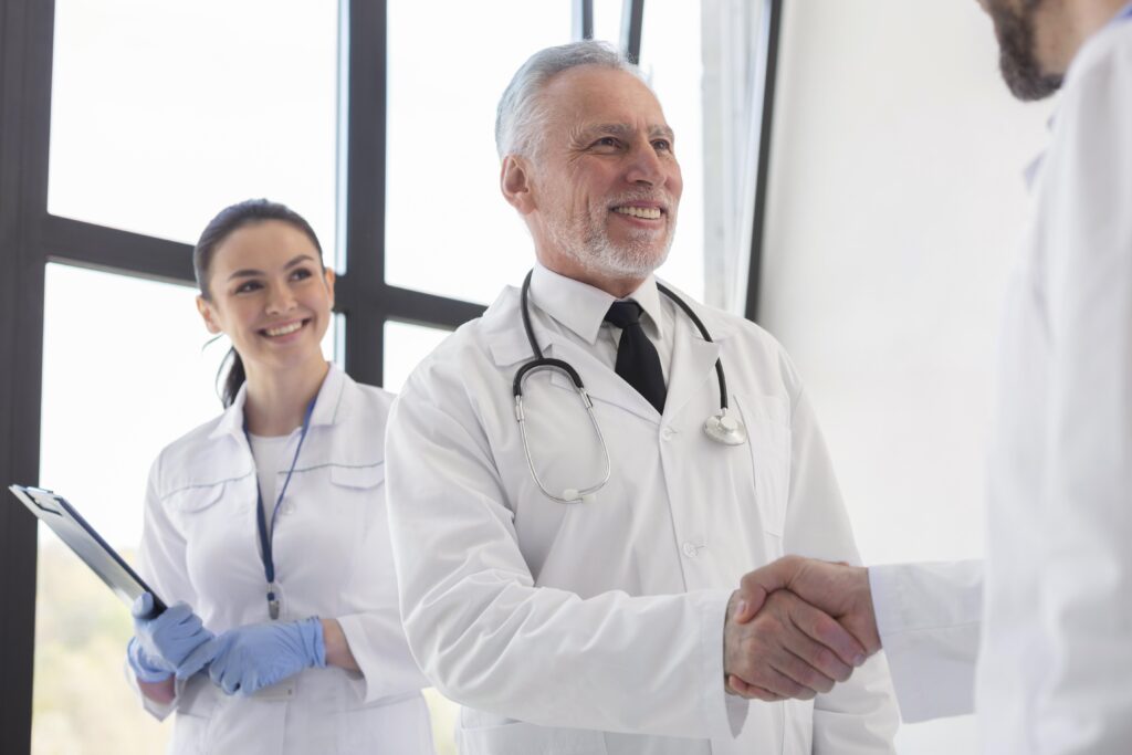 Feche Cientistas Dentro De Casa - PAVON | Contabilidade em São Paulo